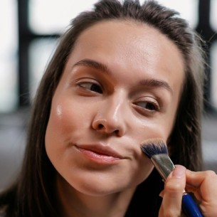 4 savjeta kako da vaš puder na licu izgleda potpuno prirodno