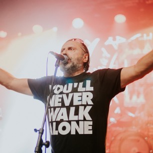 Zabranjeno pušenje: Neuštekani rasprodali koncert u Tuzli, novi koncert na jesen