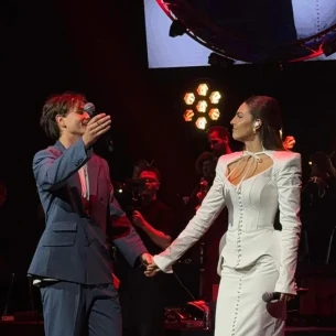 Džejla Ramović zapjevala s Jakovom Jozinovićem na koncertu u Beogradu