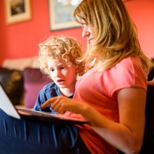 Zašto djeca rade čudne stvari? Roditelji traže odgovore online