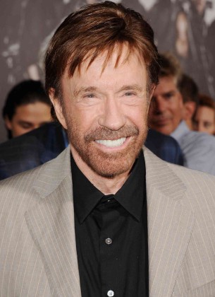 Porodica Chucka Norrisa bijesna nakon njegove smrti: "Šire se laži!"