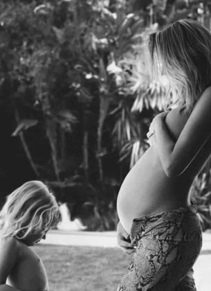 Bez pompe, ali s mnogo stila: Elsa Hosk očekuje drugo dijete