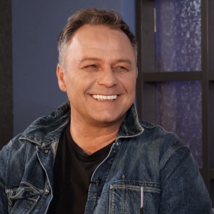 Fazlina nevjerovatna priča: Iz ratnog Sarajeva u čarapama do Eurosonga