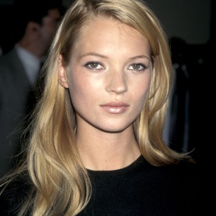 Metalni sjaj na usnama: Novi trend koji ćete odmah poželjeti isprobati