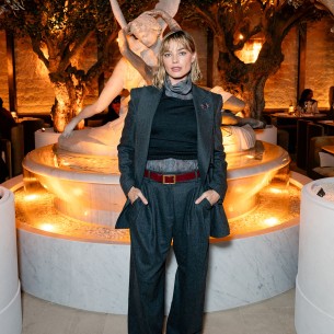 Nismo je navikli ovakvu: Margot Robbie u odijelu koje je podijelilo mišljenja