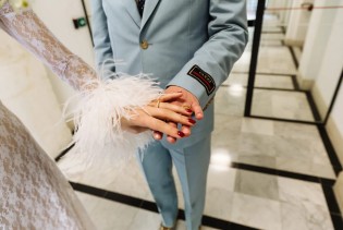 Minimalizam ili luksuz: Zašto je “jedan prsten” postao popularan među mladencima?