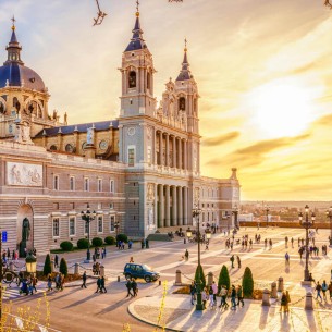 Bez društva, ali s puno doživljaja: Gdje putovati sami u Evropi?