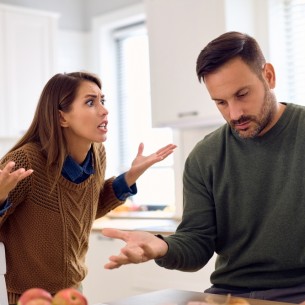 Tri tiha neprijatelja svake veze: Obratite pažnju na male znakove