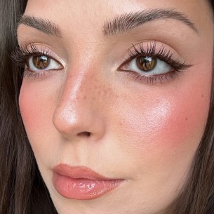 Duge i guste trepavice bez ekstenzija: Mali trik s maskarom