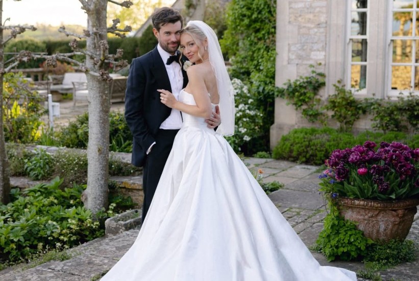 Torta na osam spratova: Glamurozno vjenčanje poznate manekenke