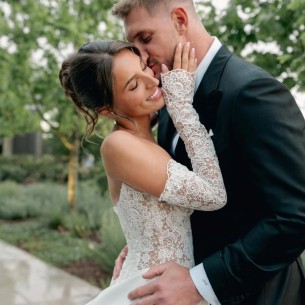 NFL zvijezda Joey Bosa izgovorio sudbonosno “da” u Napa dolini: Brat Nick Bosa bio matičar