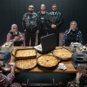 Jala Brat izbacio „Ajkulu“: U spotu se pojavio i Džanan Musa