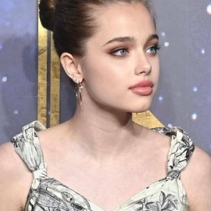 Nevjerovatna sličnost: Shiloh Jolie izgleda kao kopija majke