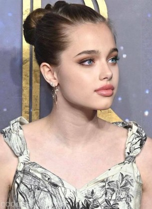 Nevjerovatna sličnost: Shiloh Jolie izgleda kao kopija majke