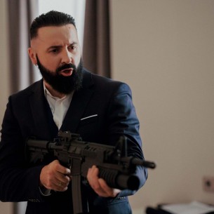 Jala Brat snima film: Bh. reper u novoj ulozi