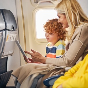 Kada je najbolje ući u avion s djecom? Mišljenja su podijeljena