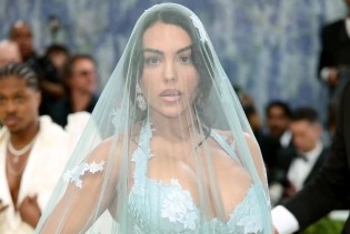 Georgina Rodriguez na Met Gali iznenadila detaljem od 7 miliona eura i skrivenim porukama