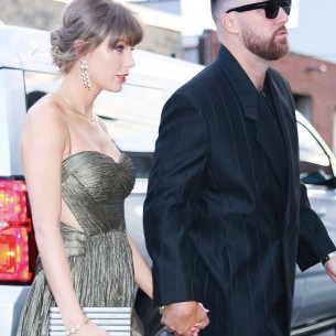 Taylor Swift zablistala na vjenčanju u nakitu legendarne holivudske zvijezde