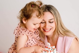 Sonja Kovač objavila prvi priručnik za roditelje: Inspiraciju pronašla uz kćerku Bellu May