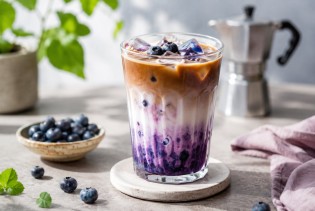 Borovnice i espresso? Ovaj viralni napitak mogao bi postati vaš novi ritual