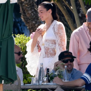Dua Lipa zablistala na trodnevnom vjenčanju u Italiji: Svaka kombinacija oduzimala dah