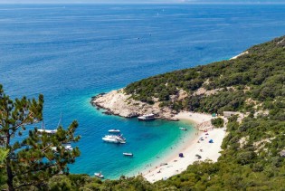 Otkrijte jednu od najljepših plaža na Cresu: Do nje se ne stiže lako, ali prizori oduzimaju dah