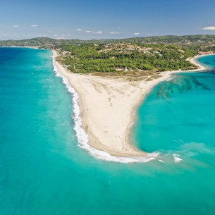 Ova rajska plaža u Grčkoj skriva opasnost koju mnogi turisti ne primijete