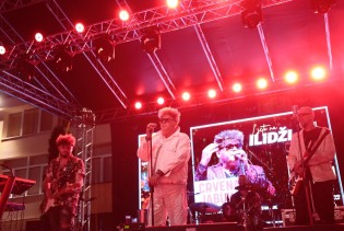 Spektakl na Ilidži: Crvena jabuka održala koncert za pamćenje pred nekoliko hiljada ljudi