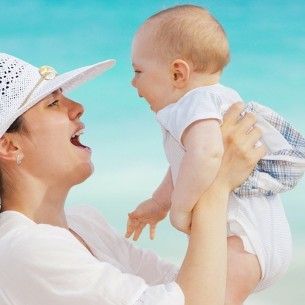 Visoke temperature mogu biti opasne za bebe: Evo kako ih zaštititi tokom ljetnih vrućina