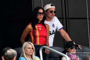 Brad Pitt i Ines de Ramon privukli sve poglede na Svjetskom prvenstvu, društvo im pravio slavni par