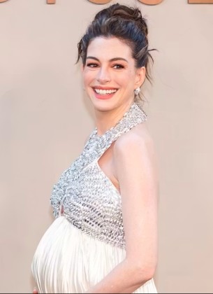 U 43. godini očekuje treće dijete: Anne Hathaway otvorila dušu o majčinstvu i trudnoći