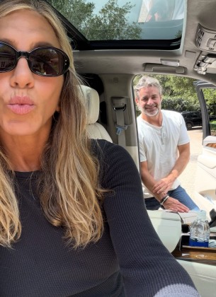 Nakon prve godišnjice ljubavi, Jennifer Aniston podijelila romantične trenutke s partnerom