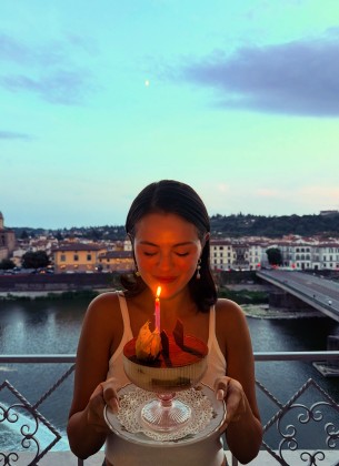 Selena Gomez rođendan obilježila daleko od Londona, suprug zbog nje doputovao brodom