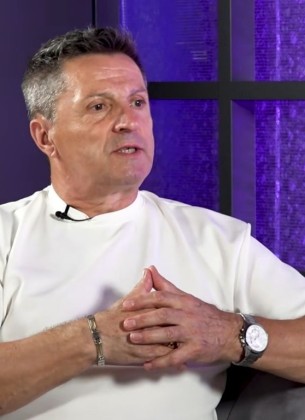 Nihad Alibegović: Šaban Šaulić me zvao iz kafane poslije ponoći da mu zapjevam na telefon