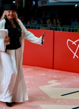 Kraljica sevdaha poslala snažnu poruku: Posebno izdanje Hanke Paldum