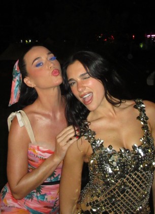 Ovako su Dua Lipa i Katy Perry uživale iza pozornice na Sunny Hill Festivalu