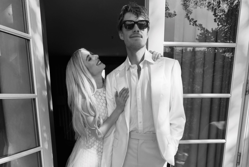 Emma Roberts objavila dosad neviđene trenutke: Ovako je izgledala prije nego što je rekla „da“
