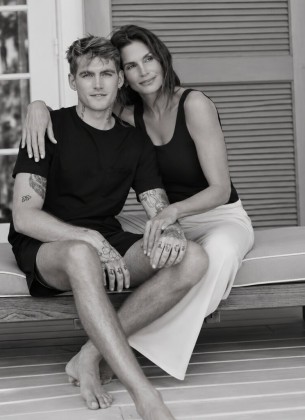 Sin Cindy Crawford preminuo u 27. godini: Porodica potvrdila tužnu vijest