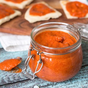 Pronađen recept za ajvar iz 1915. godine: Nema crvene paprike, a jedan sastojak je u prvom planu