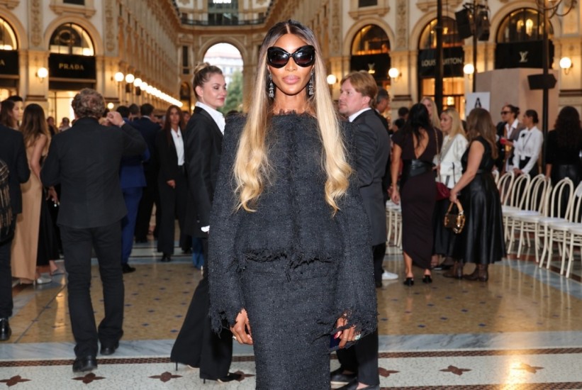 Naomi Campbell više nije brineta: Pogledajte njenu potpuno novu frizuru