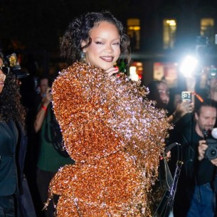 Nije riječ o klasičnom odijelu: Rihanna iznenadila izborom za prvu večer Pariške sedmice mode