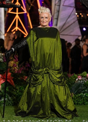 Glenn Close zablistala na premijeri filma "Igre gladi": Otkrila zašto se pojavljuje uz pomoć štapa