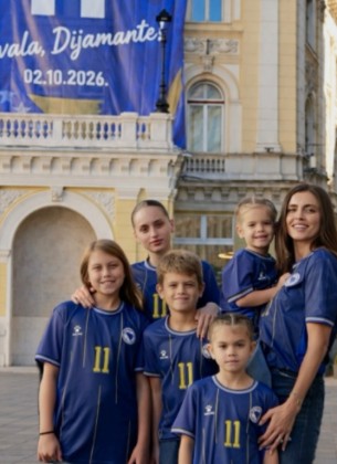 Ponosna Amra i emotivna poruka Edinu: "Uvijek ćemo biti tvoji najveći navijači"