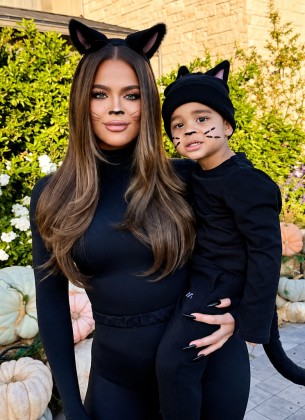 Ogromni kosturi, crveno svjetlo i magla: Khloé Kardashian ponovo nadmašila očekivanja za Halloween