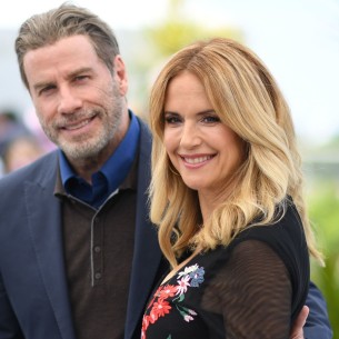 John Travolta dirljivom porukom obilježio rođendan pokojne supruge: "Trebala bi biti ponosna"